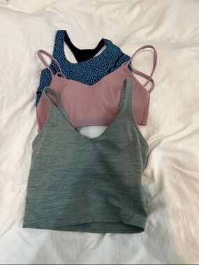 Lululemon size 2 Bundle - Tank top and bras